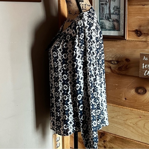 Lucky Brand ๐ Sheer Blue Geometrical Pattern Blouse with Tassels - Picture 2 of 9